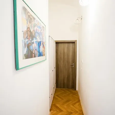 Guest house Eia Centre *